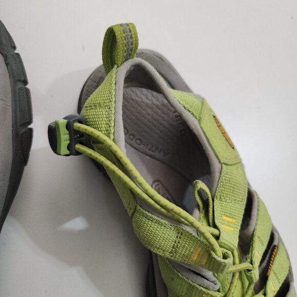 KEEN Women's Green Whisper Outdoor Performance Sandals Size 8.5 - Picture 8 of 11